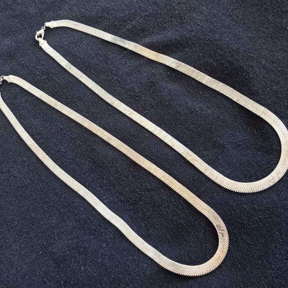 5mm Yellow Gold 18k PlatedSnake Chain 46cm "Air NK" Presumably by Harringbone.!! - Picture 3 of 5